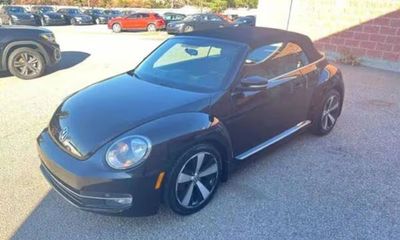 2013 Volkswagen Beetle Turbo Pzev