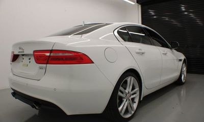 2017 Jaguar XE Prestige