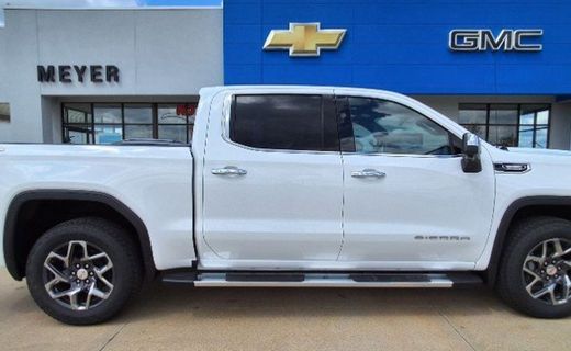 2026 GMC Sierra SLT
