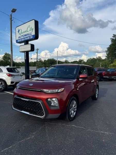 2021 Kia Soul — a typically priced live listing