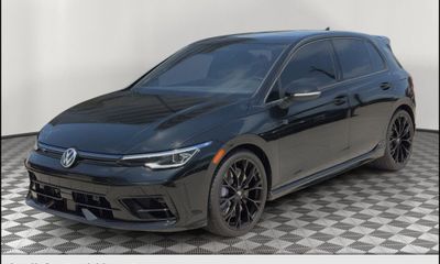 2026 Volkswagen Golf R 2 0 TSI