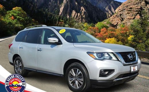 2020 Nissan Pathfinder SL