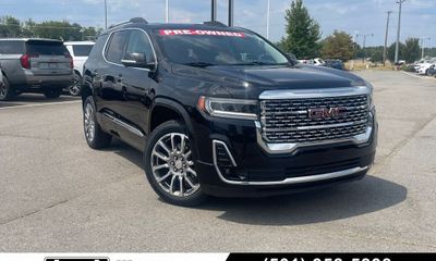 2022 GMC Acadia Denali