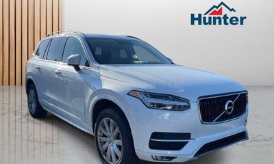 2019 Volvo XC90 Momentum