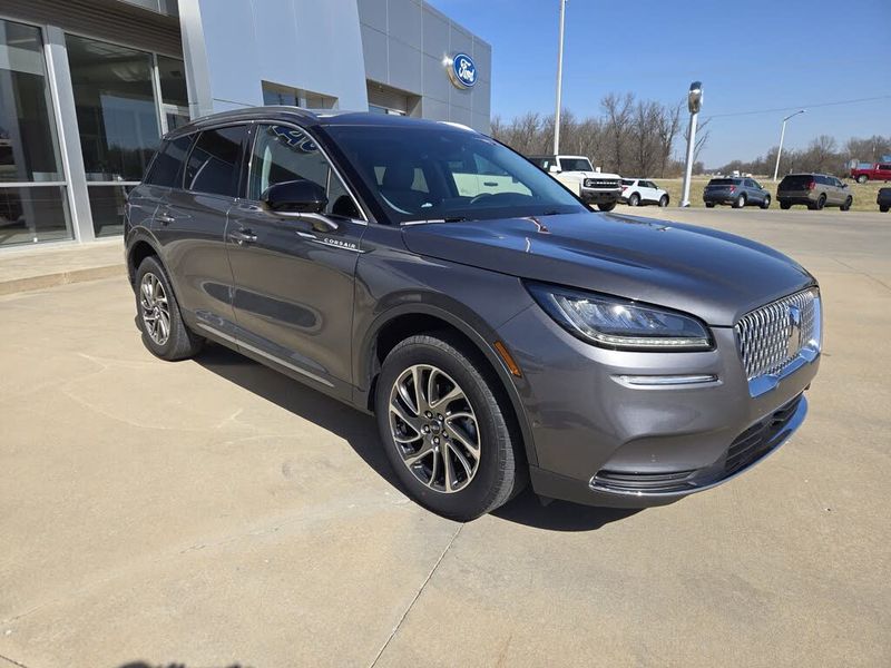 2022 Lincoln Corsair — a typically priced live listing