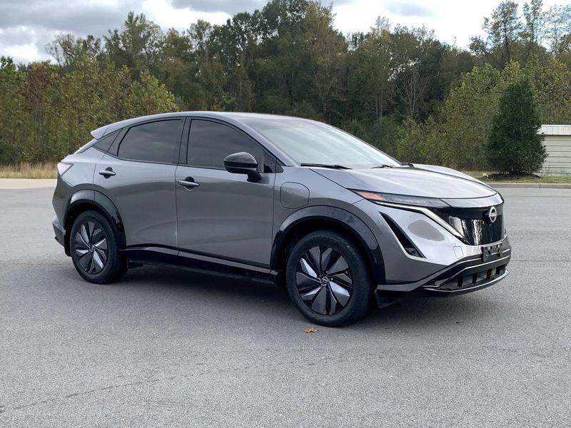 2023 Nissan Ariya Hatchback — a typically priced live listing