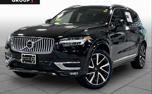 2023 Volvo XC90 Plus Bright