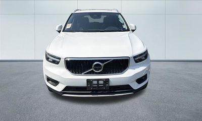 2019 Volvo XC40 Momentum