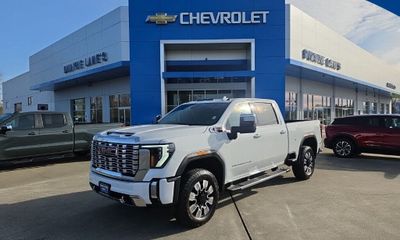 2025 GMC Sierra HD Denali