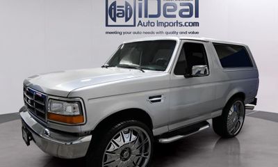 1993 Ford Bronco XL