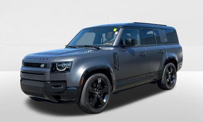 2024 Land Rover Defender 130 V8