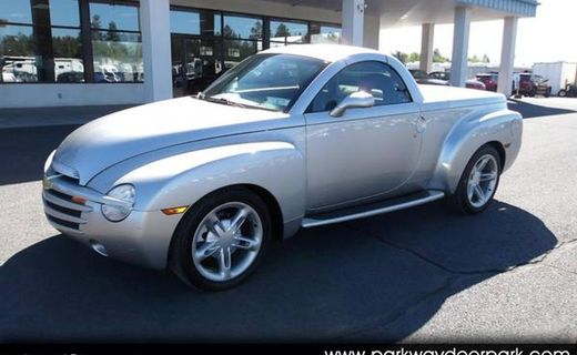 2004 Chevrolet SSR LS