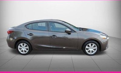 2018 Mazda MAZDA3 Sport