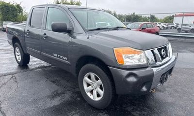 2012 Nissan Titan SV