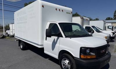 2016 GMC Savana