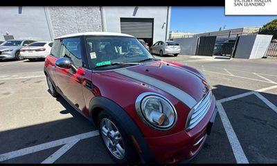 2012 Mini Hardtop Base 2D Hatchback