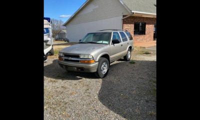 2003 Chevrolet Blazer LS 4 Door