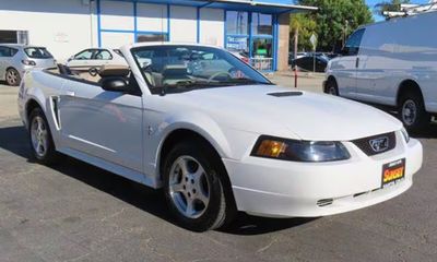 2002 Ford Mustang Base