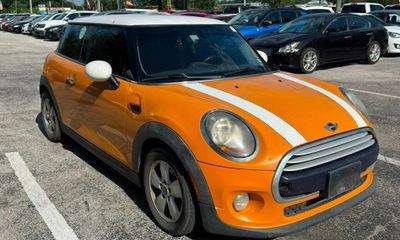 2015 Mini Hardtop 2 Door Hatchback