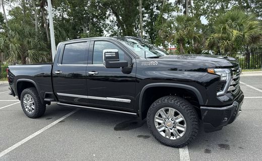 2026 Chevrolet Silverado HD High Country