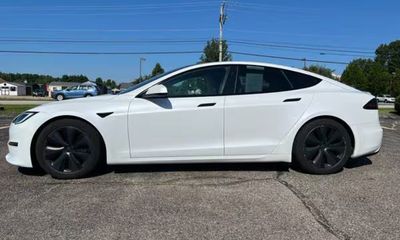 2022 Tesla Model S