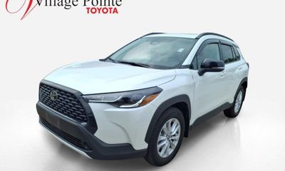 2025 Toyota Corolla Cross LE