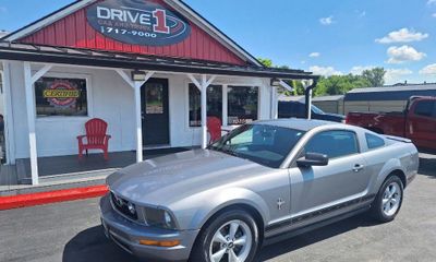 2007 Ford Mustang Deluxe