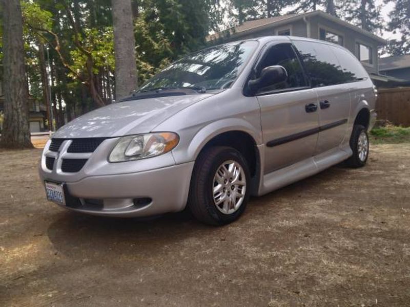 2004 Dodge Grand Caravan — a typically priced live listing
