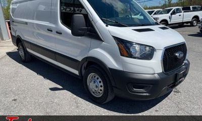 2023 Ford Transit 150 LOW Roof