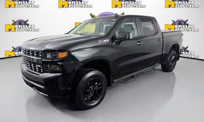 2021 Chevrolet Silverado Trail Boss Custom