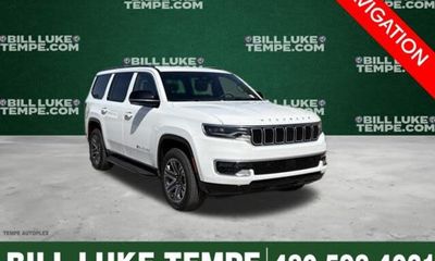2025 Jeep Wagoneer Base