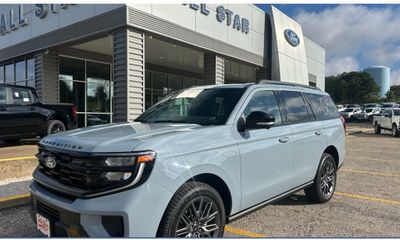 2027 Ford Expedition Platinum