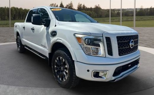 2017 Nissan Titan SV