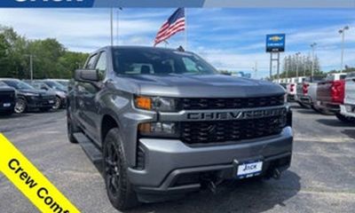 2023 Chevrolet Silverado RST