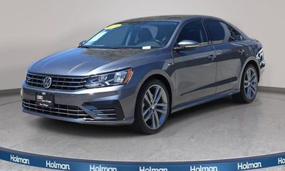 2018 Volkswagen Passat S R Line