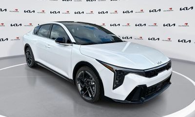 2026 Kia K4