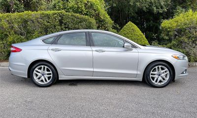 2015 Ford Fusion SE