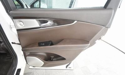 2017 Lincoln MKX BLK Label