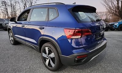 2024 Volkswagen Taos 4Motion S
