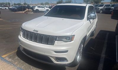 2017 Jeep Grand Cherokee Summit