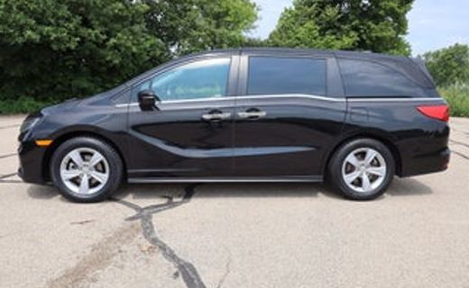 2017 Toyota Sienna LE