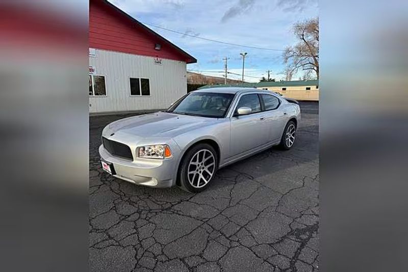 2006 Dodge Charger — a typically priced live listing
