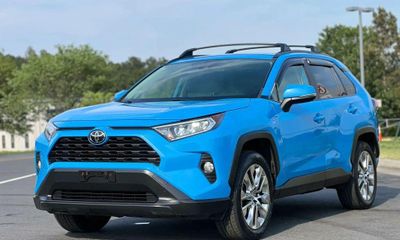 2019 Toyota RAV4 XLE Premium