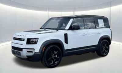 2020 Land Rover Defender 110 SE
