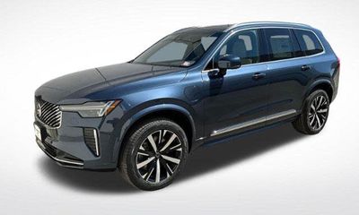 2026 Volvo XC90 Core