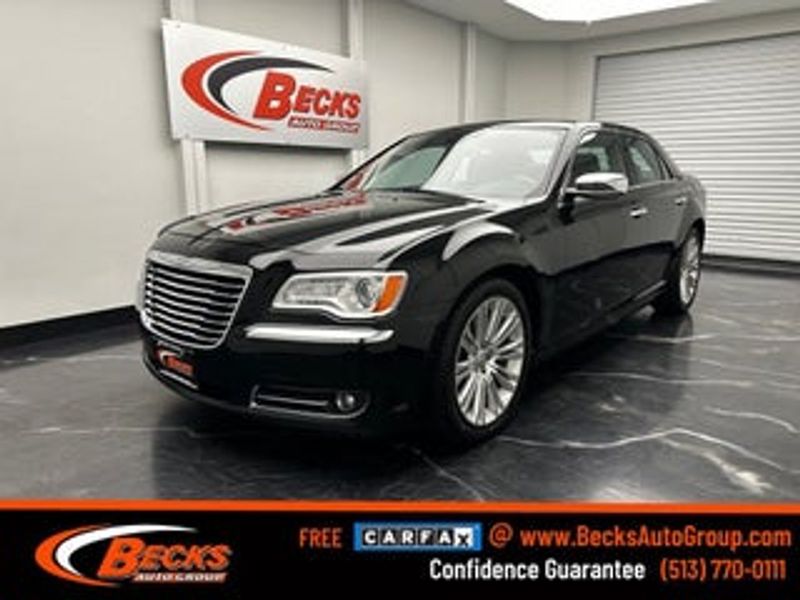2011 Chrysler 300C — a typically priced live listing
