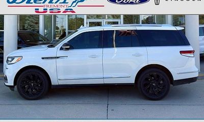 2023 Lincoln Navigator Reserve