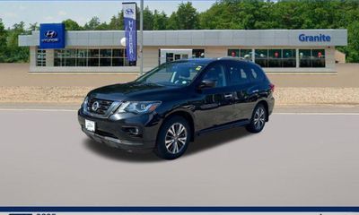 2017 Nissan Pathfinder S