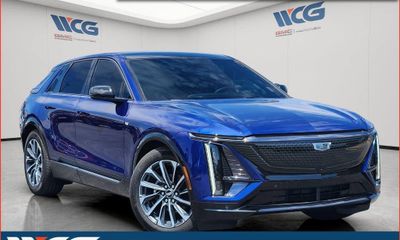 2024 Cadillac Lyriq Sport 2