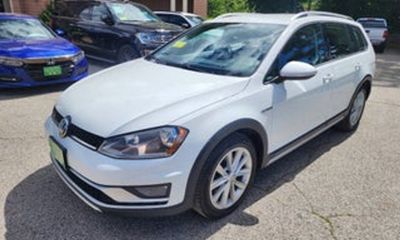 2017 Volkswagen Golf Alltrack S SE